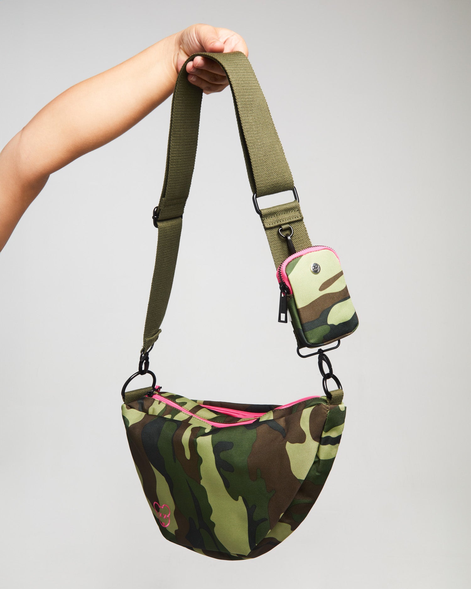 multifunctional sling diaper bag- CAMO