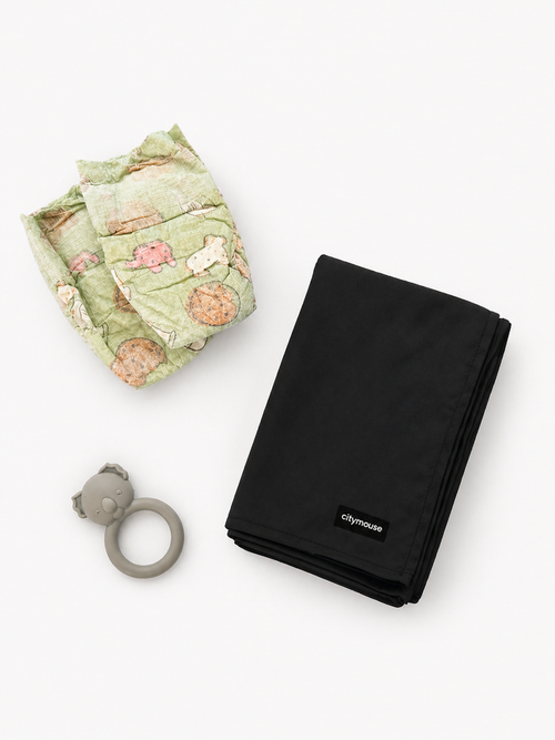 Citymouse® Solo Changing Sheet black folded on white background